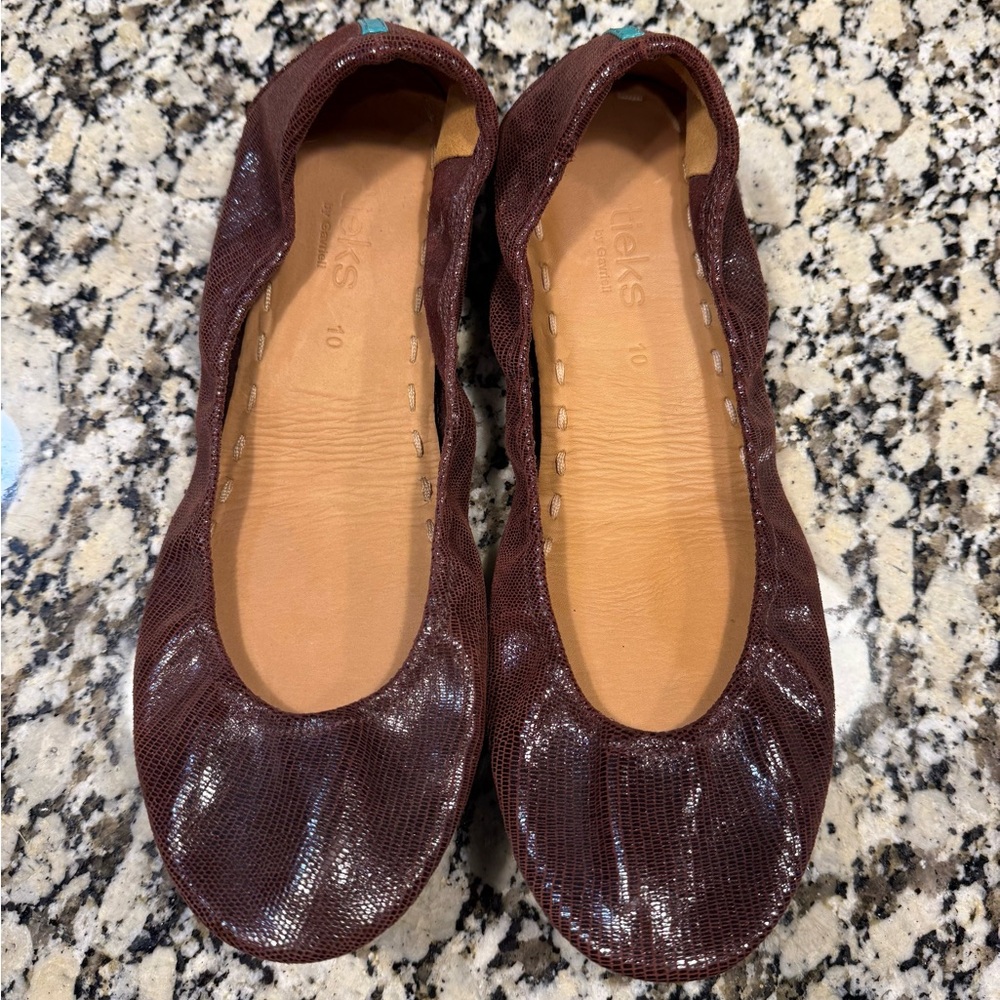 Merlot Lizard Tieks